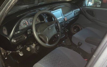 Chevrolet Niva I рестайлинг, 2004 год, 250 000 рублей, 3 фотография