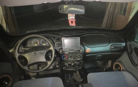 Chevrolet Niva I рестайлинг, 2004 год, 250 000 рублей, 4 фотография