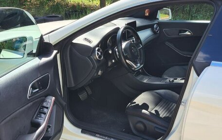 Mercedes-Benz CLA, 2015 год, 13 фотография