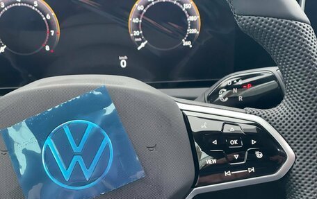 Volkswagen Tiguan, 2025 год, 4 850 000 рублей, 15 фотография