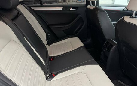 Volkswagen Jetta VI, 2012 год, 1 230 000 рублей, 12 фотография