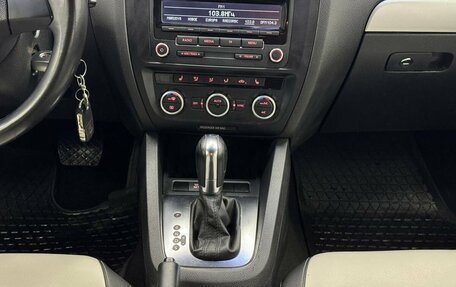 Volkswagen Jetta VI, 2012 год, 1 230 000 рублей, 9 фотография