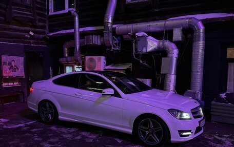 Mercedes-Benz C-Класс, 2013 год, 1 400 000 рублей, 2 фотография