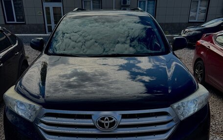 Toyota Highlander III, 2012 год, 2 350 000 рублей, 3 фотография