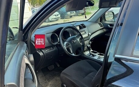 Toyota Highlander III, 2012 год, 2 350 000 рублей, 7 фотография