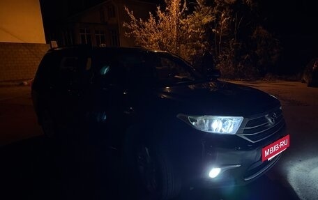 Toyota Highlander III, 2012 год, 2 350 000 рублей, 14 фотография