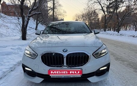 BMW 1 серия, 2019 год, 1 350 000 рублей, 2 фотография