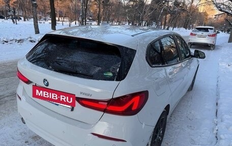 BMW 1 серия, 2019 год, 1 350 000 рублей, 9 фотография