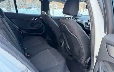 BMW 1 серия, 2019 год, 1 350 000 рублей, 16 фотография