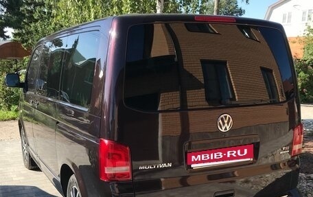 Volkswagen Multivan T5, 2015 год, 2 800 000 рублей, 4 фотография