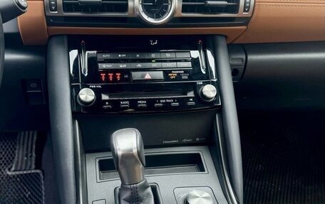 Lexus IS III, 2021 год, 4 250 000 рублей, 6 фотография