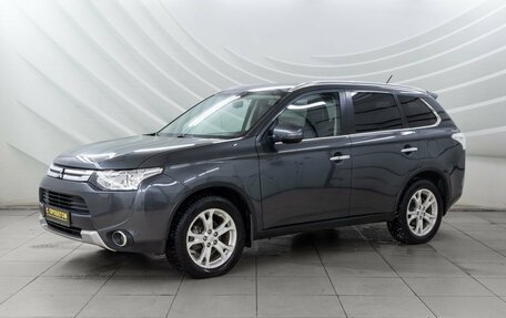 Mitsubishi Outlander III рестайлинг 3, 2014 год, 1 498 000 рублей, 3 фотография