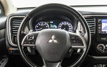 Mitsubishi Outlander III рестайлинг 3, 2014 год, 1 498 000 рублей, 16 фотография