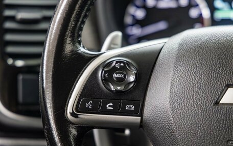 Mitsubishi Outlander III рестайлинг 3, 2014 год, 1 498 000 рублей, 18 фотография