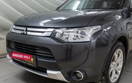 Mitsubishi Outlander III рестайлинг 3, 2014 год, 1 498 000 рублей, 10 фотография