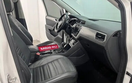 Volkswagen Touran III, 2021 год, 1 999 123 рублей, 7 фотография