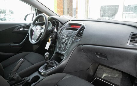 Opel Astra J, 2011 год, 629 000 рублей, 20 фотография