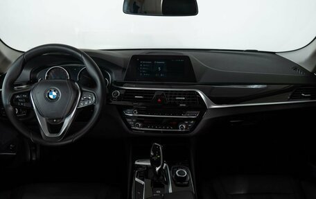 BMW 5 серия, 2019 год, 3 198 000 рублей, 7 фотография