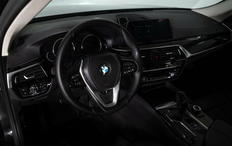 BMW 5 серия, 2019 год, 3 198 000 рублей, 5 фотография