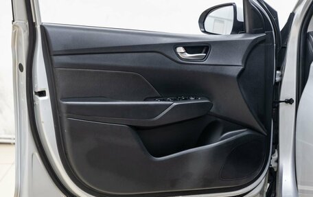 Hyundai Solaris II рестайлинг, 2018 год, 1 048 000 рублей, 24 фотография