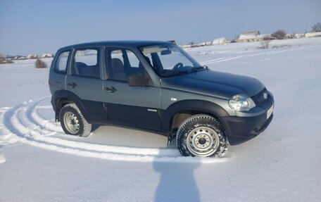 Chevrolet Niva I рестайлинг, 2011 год, 450 000 рублей, 1 фотография