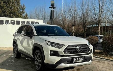 Toyota RAV4, 2024 год, 3 550 002 рублей, 1 фотография