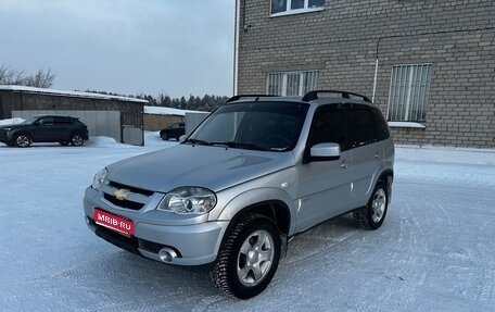 Chevrolet Niva I рестайлинг, 2010 год, 450 000 рублей, 1 фотография