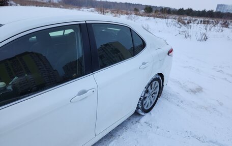 Toyota Camry, 2017 год, 2 300 000 рублей, 3 фотография