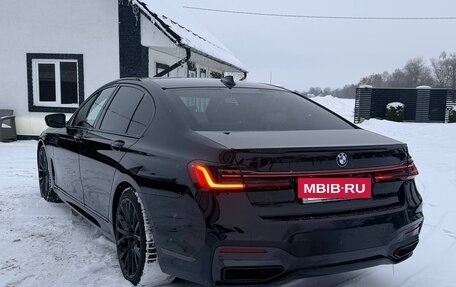 BMW 7 серия, 2019 год, 5 555 555 рублей, 4 фотография