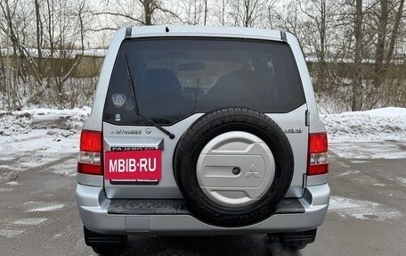 Mitsubishi Pajero iO, 2002 год, 650 000 рублей, 3 фотография