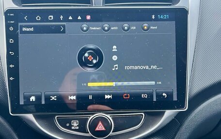 Hyundai Solaris II рестайлинг, 2013 год, 820 000 рублей, 3 фотография