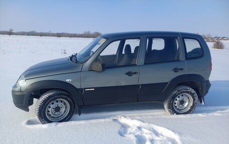 Chevrolet Niva I рестайлинг, 2011 год, 450 000 рублей, 6 фотография