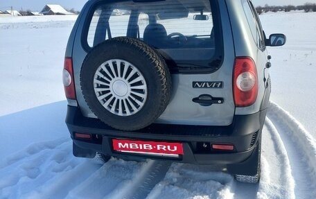 Chevrolet Niva I рестайлинг, 2011 год, 450 000 рублей, 3 фотография