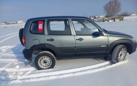 Chevrolet Niva I рестайлинг, 2011 год, 450 000 рублей, 2 фотография