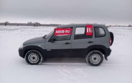 Chevrolet Niva I рестайлинг, 2011 год, 450 000 рублей, 25 фотография