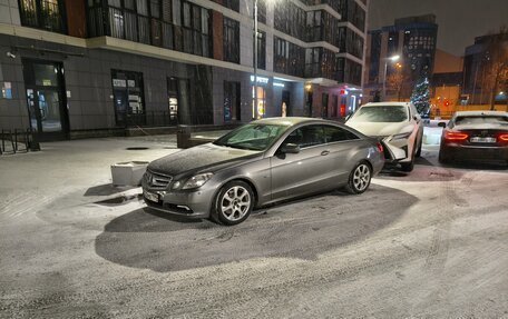 Mercedes-Benz E-Класс, 2009 год, 1 800 000 рублей, 2 фотография