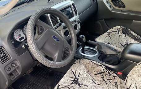 Ford Escape II, 2004 год, 650 000 рублей, 7 фотография