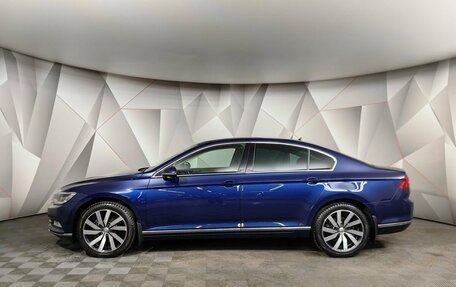 Volkswagen Passat B8 рестайлинг, 2018 год, 2 595 000 рублей, 5 фотография