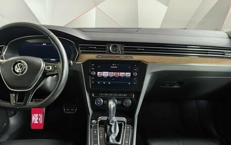 Volkswagen Passat B8 рестайлинг, 2018 год, 2 595 000 рублей, 15 фотография