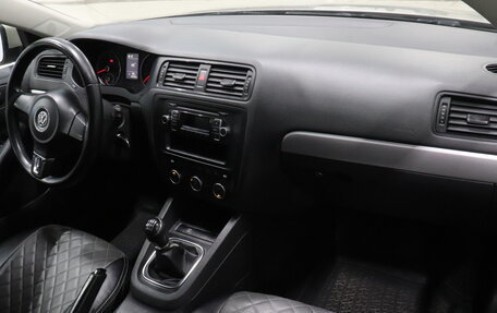 Volkswagen Jetta VI, 2012 год, 935 000 рублей, 9 фотография