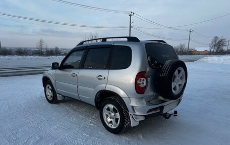 Chevrolet Niva I рестайлинг, 2010 год, 450 000 рублей, 4 фотография