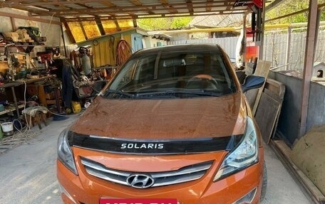 Hyundai Solaris II рестайлинг, 2014 год, 500 000 рублей, 1 фотография