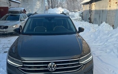 Volkswagen Tiguan II, 2022 год, 3 400 000 рублей, 1 фотография