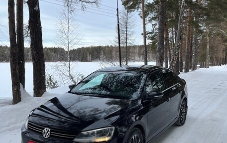 Volkswagen Jetta VI, 2013 год, 970 000 рублей, 1 фотография