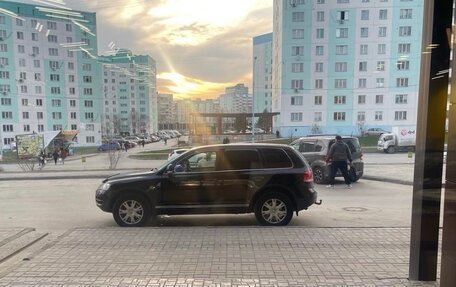 Volkswagen Touareg III, 2005 год, 1 500 000 рублей, 10 фотография