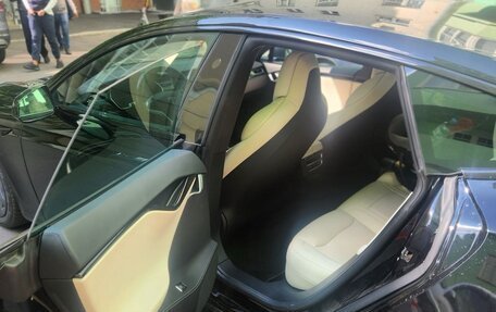 Tesla Model S I, 2018 год, 3 000 000 рублей, 13 фотография