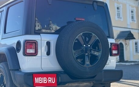 Jeep Wrangler, 2021 год, 4 500 000 рублей, 11 фотография