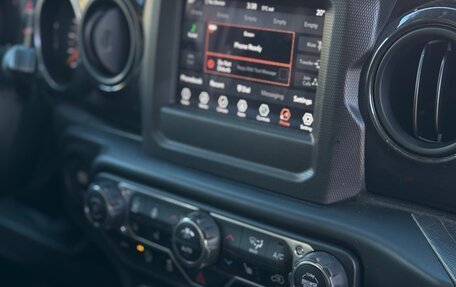 Jeep Wrangler, 2021 год, 4 500 000 рублей, 14 фотография