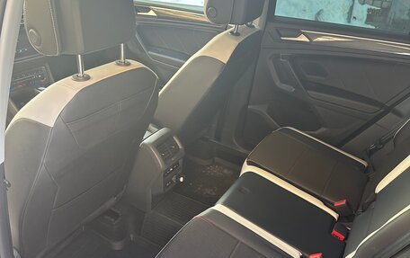 Volkswagen Tiguan II, 2022 год, 3 400 000 рублей, 6 фотография