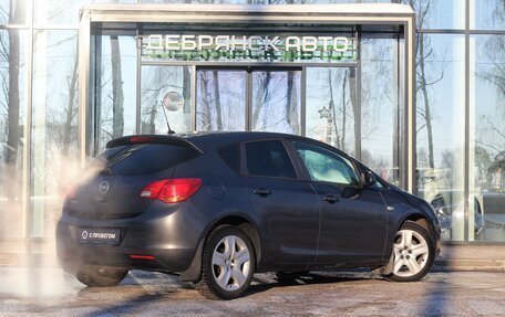 Opel Astra J, 2012 год, 800 000 рублей, 2 фотография